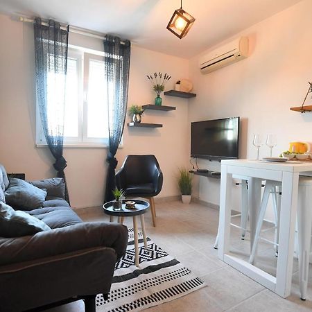 Apartment Rebeka 扎达尔 外观 照片